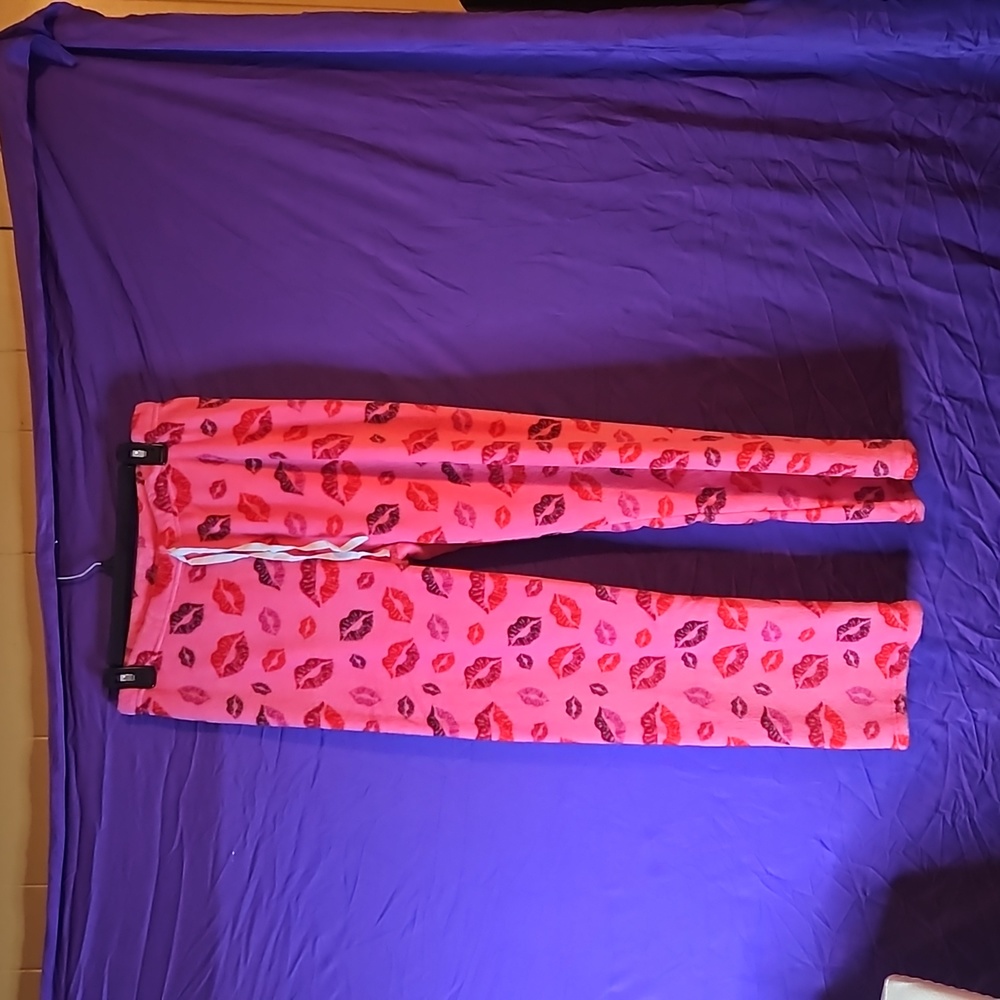 Kisses print pj pants